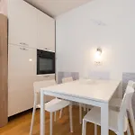 Njegoseva With Big Terrace Apartman