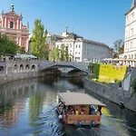 Njegoseva With Big Terrace Apartman Ljubljana