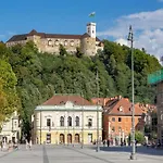 Njegoseva With Big Terrace Apartman Ljubljana